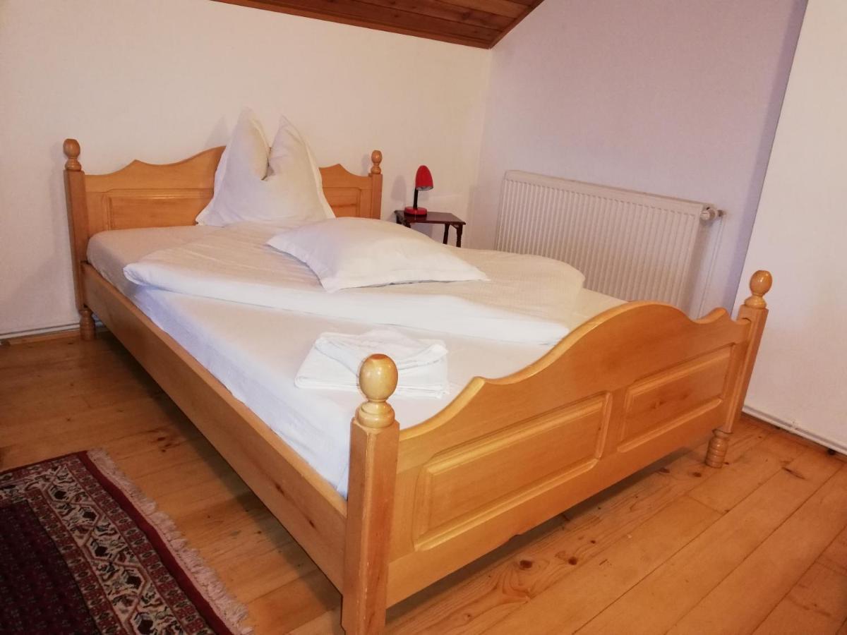ホテル Casa Doina Buşteni エクステリア 写真